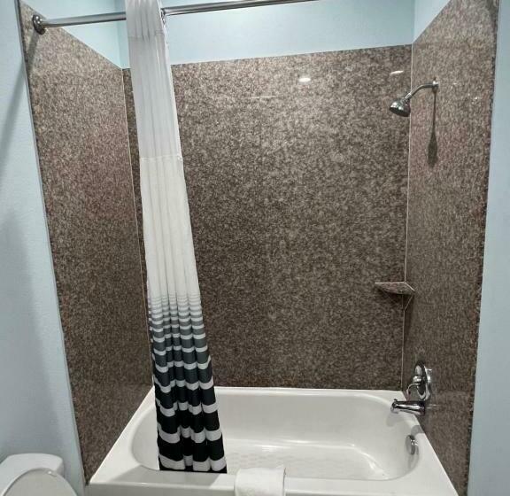 غرفه قياسيه سريرين مزدوجين, Americas Best Value Inn Sulphur