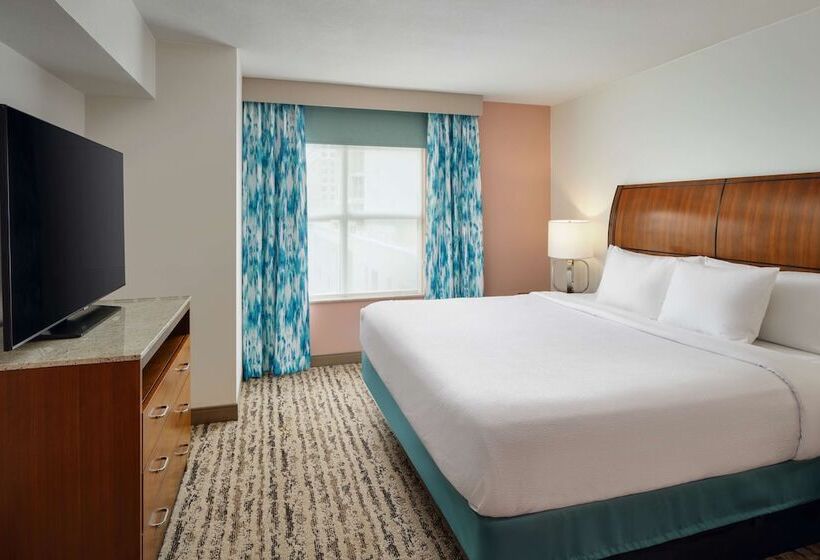 جناح جونيور, Hilton Garden Inn Atlanta Midtown