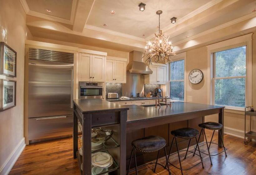 חדר סטנדרט יחיד, The Auberge Residences At Element 52