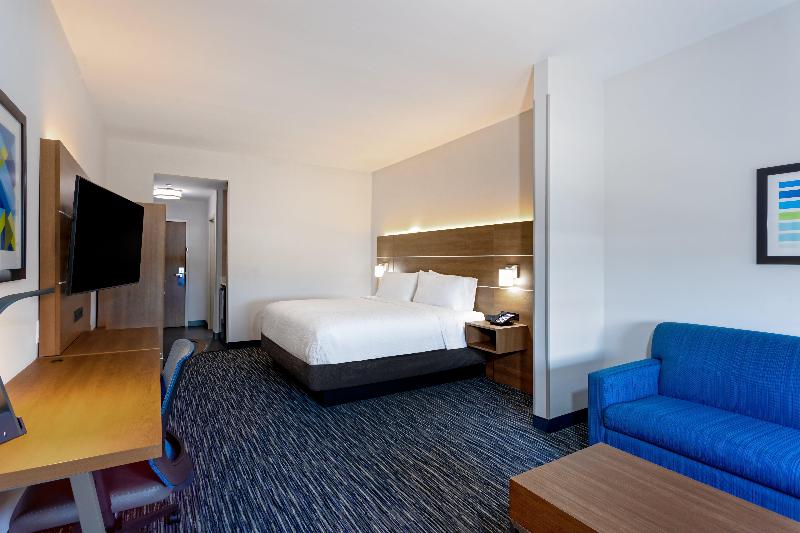 סוויטה מותאמת לאדם עם מוגבלויות, Holiday Inn Express & Suites   Miramar, An Ihg