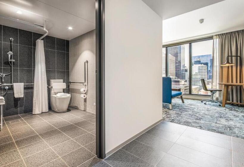 장애인을 위한 퀸사이즈 스탠다드 룸, Holiday Inn Express Melbourne Little Collins, An Ihg