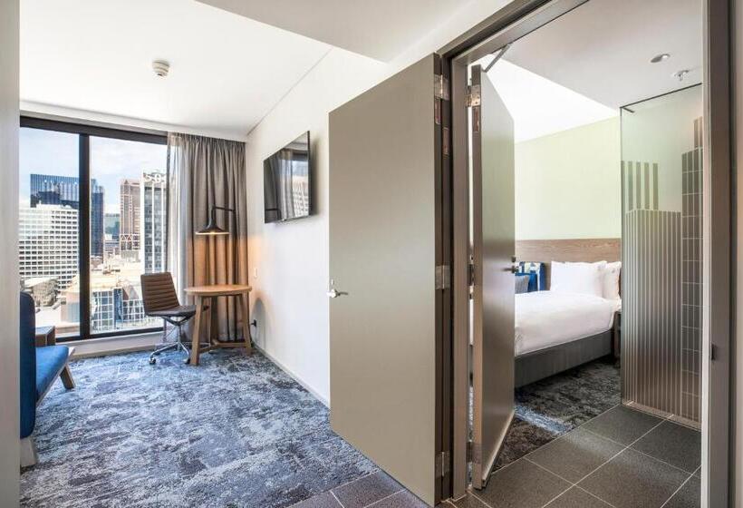 장애인을 위한 퀸사이즈 스탠다드 룸, Holiday Inn Express Melbourne Little Collins, An Ihg