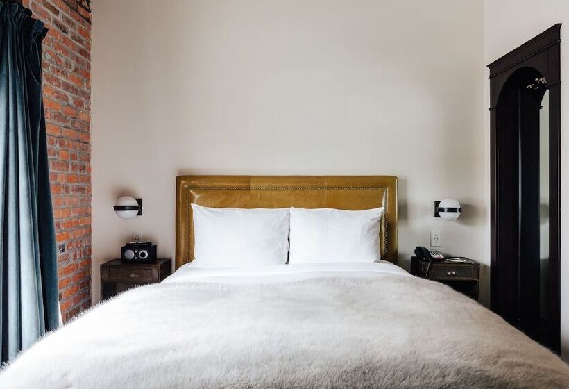 Quarto Deluxe, Granada Hotel & Bistro