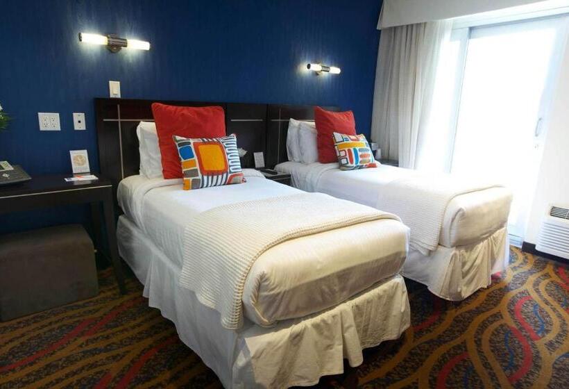 اتاق پریمیوم با بالکن, Nesva Hotel   New York City Vista