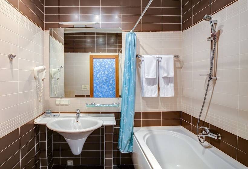 سوییت جونیور, Nevsky Bereg 122