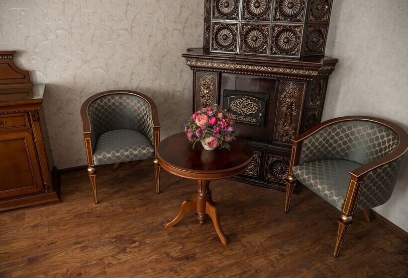 سوییت اجرایی, Nevsky Bereg 122