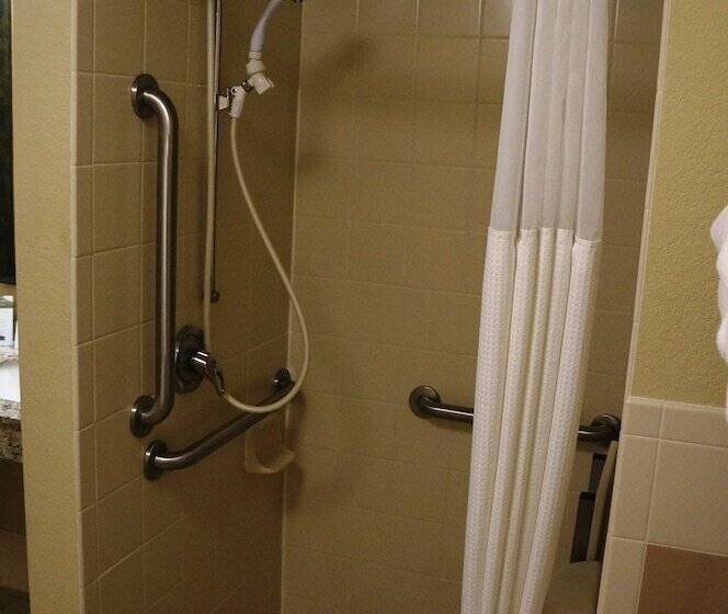 Номер Deluxe Адаптированный для Инвалидов, Americinn By Wyndham Fort Dodge