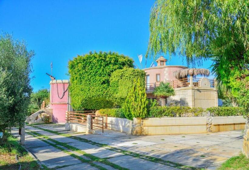 دوبلکس یک ‌خوابه, Anemomili Village