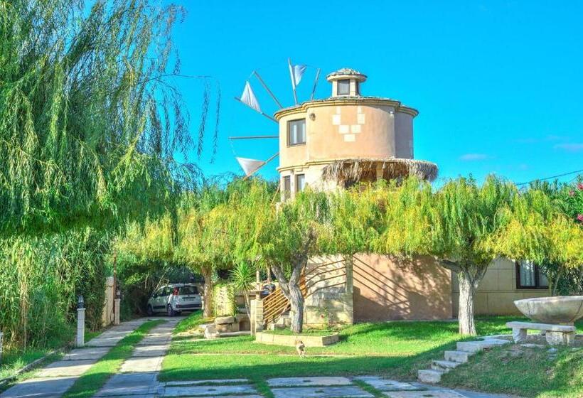 اتاق دوبلکس, Anemomili Village