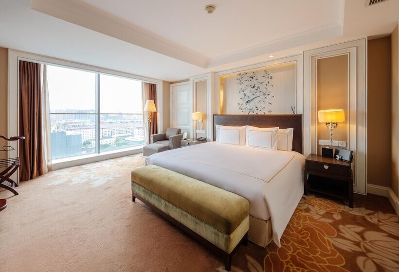 Президентский Люкс, Tonino Lamborghini Hotel Kunshan City Center