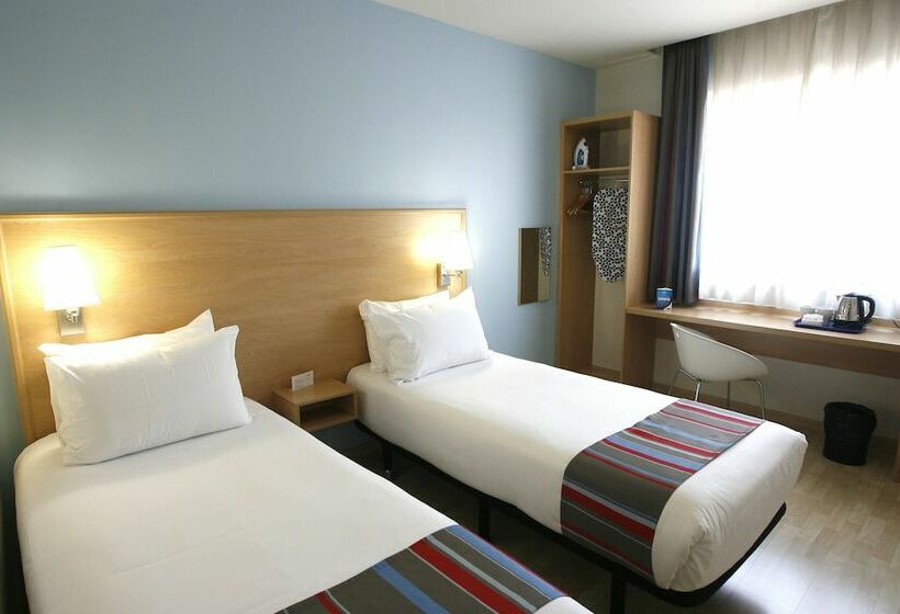 اتاق استاندارد, Travelodge Madrid Metropolitano