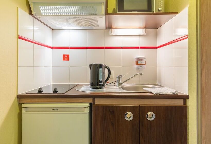Студия Стандарт, Zenitude Hôtel Résidences Magny Les Hameaux
