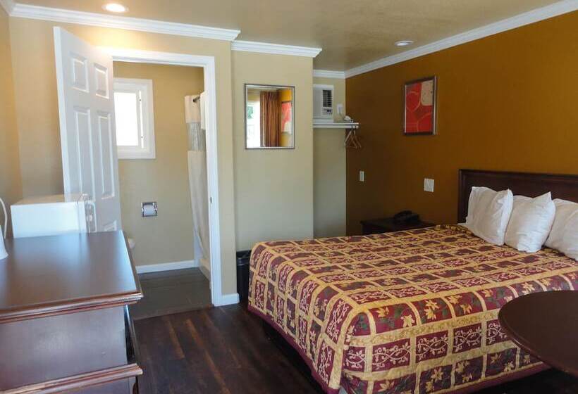 Стандартный Номер Кровать Кинг, Colusa Motel