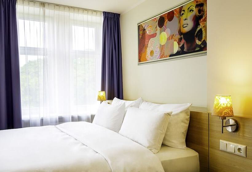 اتاق استاندارد با چشم‌انداز پارک, Radisson Hotel Old Town Riga