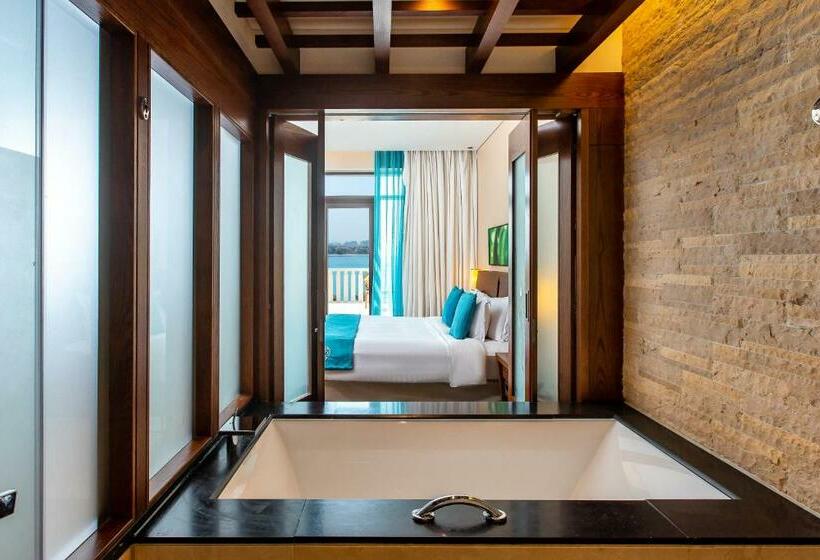 Номер Deluxe с Видом, Sofitel Dubai The Palm Resort & Spa