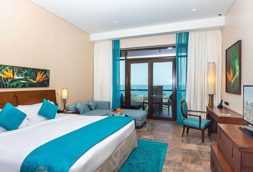 Номер Deluxe с Видом, Sofitel Dubai The Palm Resort & Spa