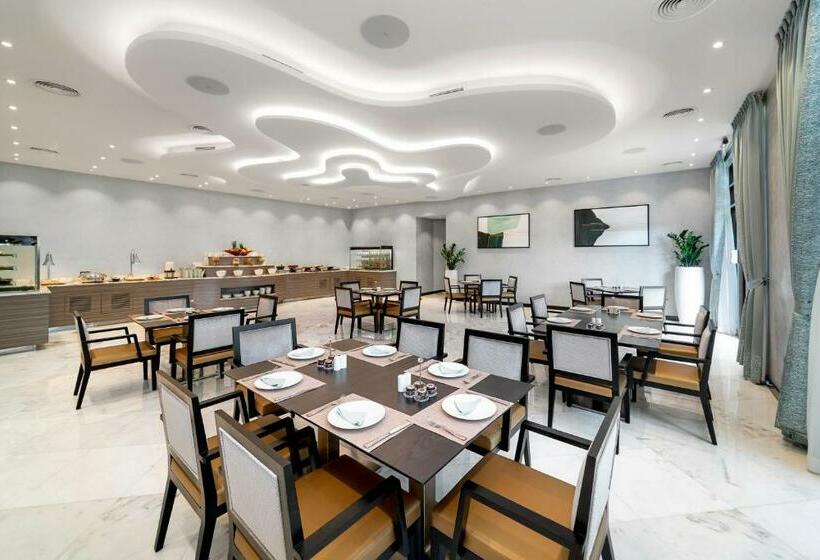 Люкс Престиж, Sofitel Dubai The Palm Resort & Spa
