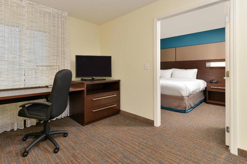 Люкс Кровать Кинг, Residence Inn By Marriott Des Moines Downtown