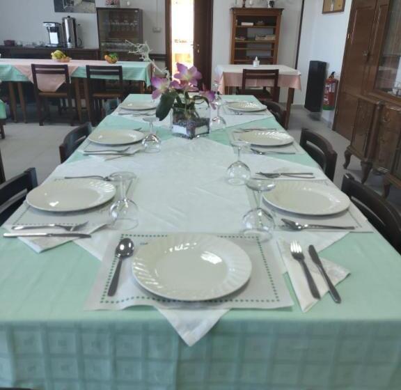 Номер Стандарт, Hostal San Cristobal   Pontedeume