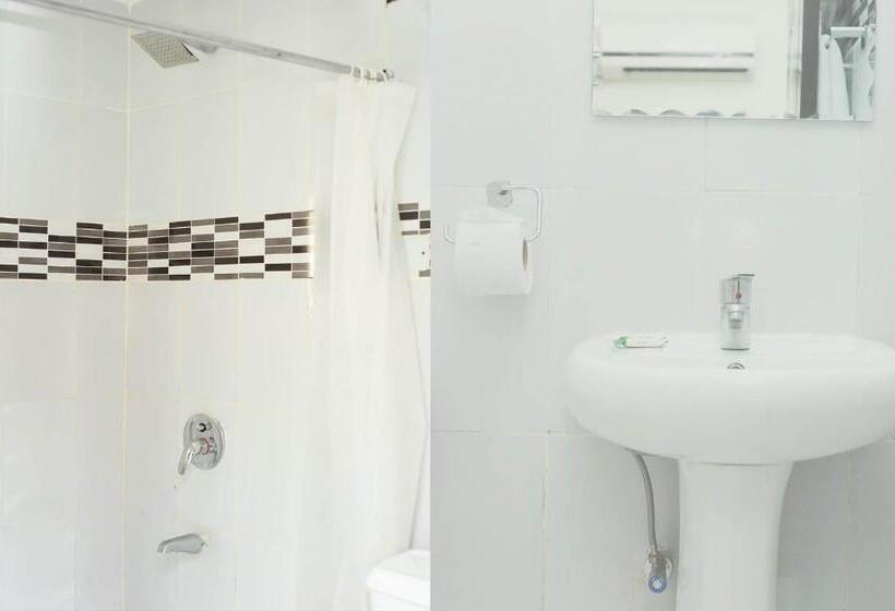 اتاق لوکس با بالکن, Mariners Suites Lagos