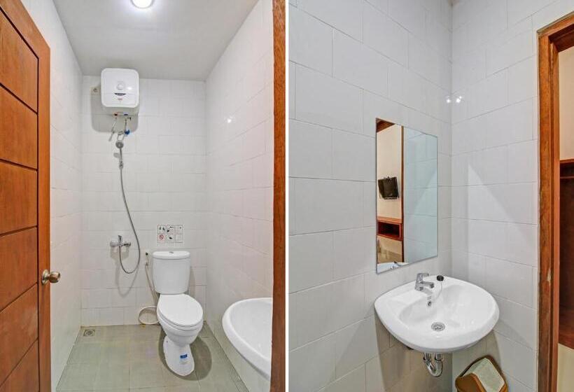 اتاق لوکس با تخت بزرگ, Oyo 90820 Madania Guesthouse