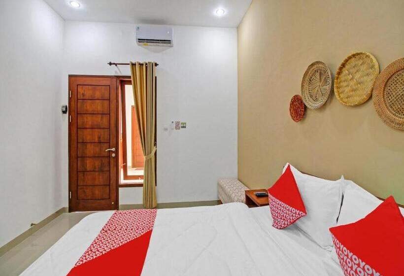 اتاق لوکس با تخت بزرگ, Oyo 90820 Madania Guesthouse