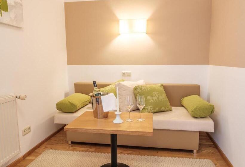 Апартаменты 2 Спальни, Familienhotel Herbst
