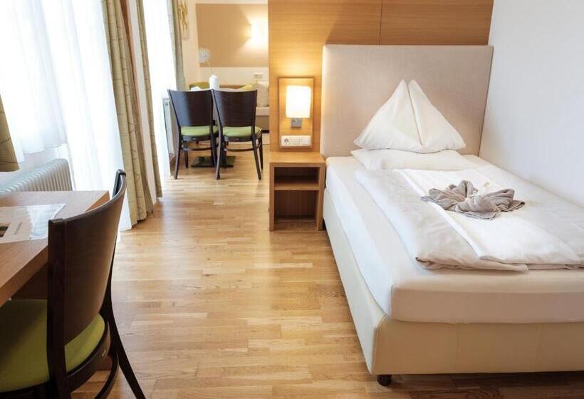 Апартаменты 2 Спальни, Familienhotel Herbst