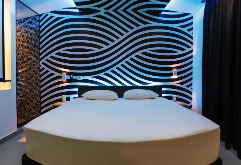 سوئیت با تخت بزرگ, Drops Motel Manaus