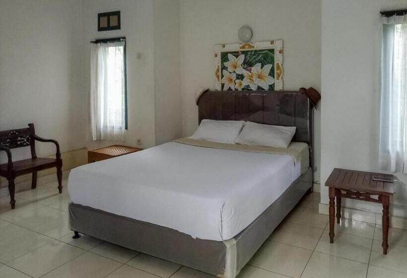 Номер Superior, Daton House Near Bali Zoo Ubud Mitra Reddoorz