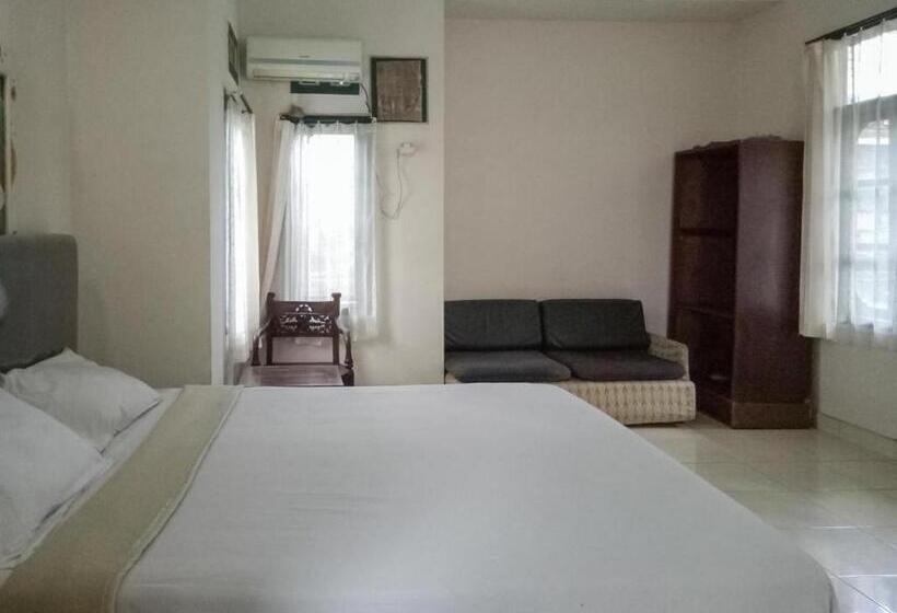 Номер Superior, Daton House Near Bali Zoo Ubud Mitra Reddoorz