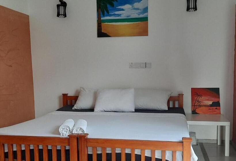 Номер Deluxe Вид на Море Боковой, La Vira Beach Villa