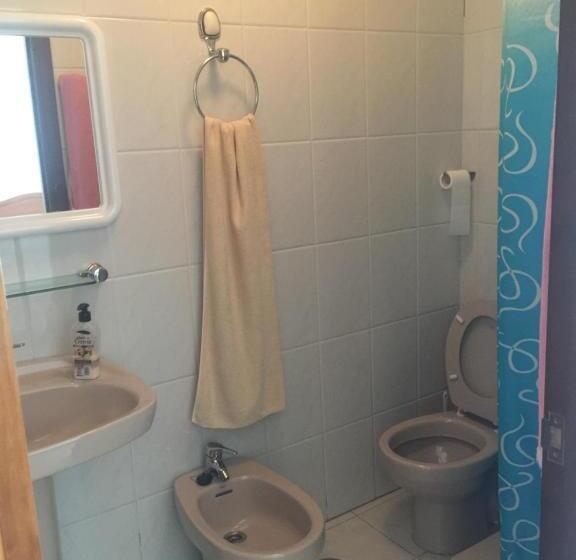 디럭스 룸, Residencia Universidad