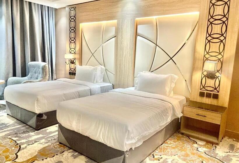 Family Suite, Mirnian