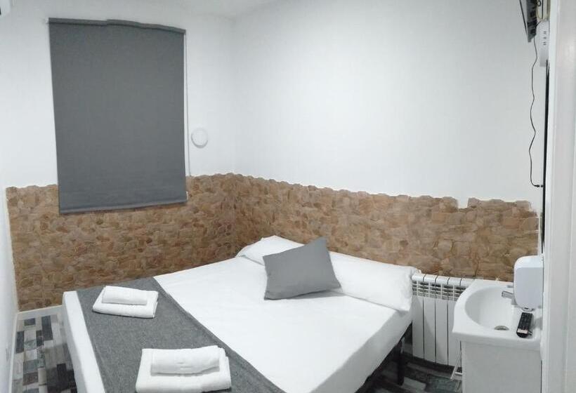 اتاق استاندارد با سرویس بهداشتی مشترک, Hostal Noche Y Dia