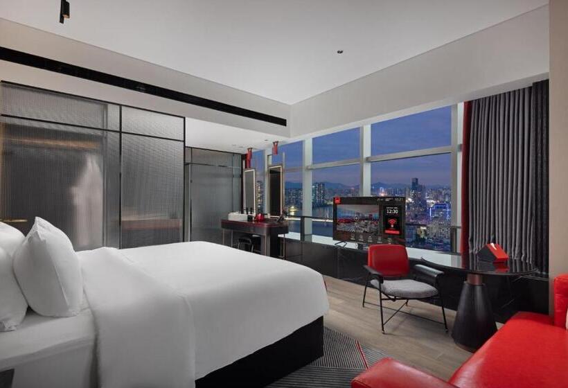 リバービュースタンダードルーム, Radisson Red Hotel Zhuhai Gongbei Port