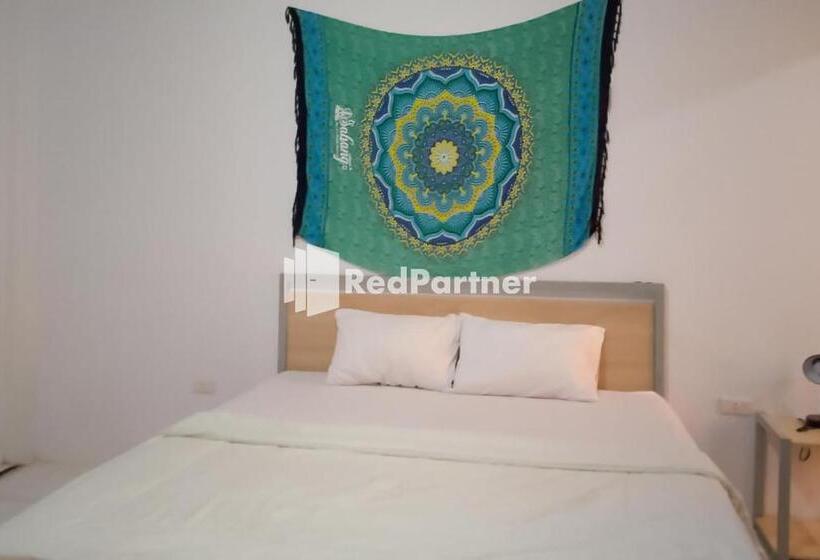 Номер Economy, Pasifik Hotel Sabang Mitra Reddoorz