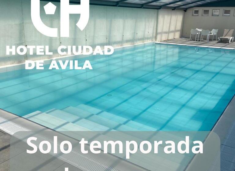 غرفة قياسية ثلاثية, Ciudad De ávila