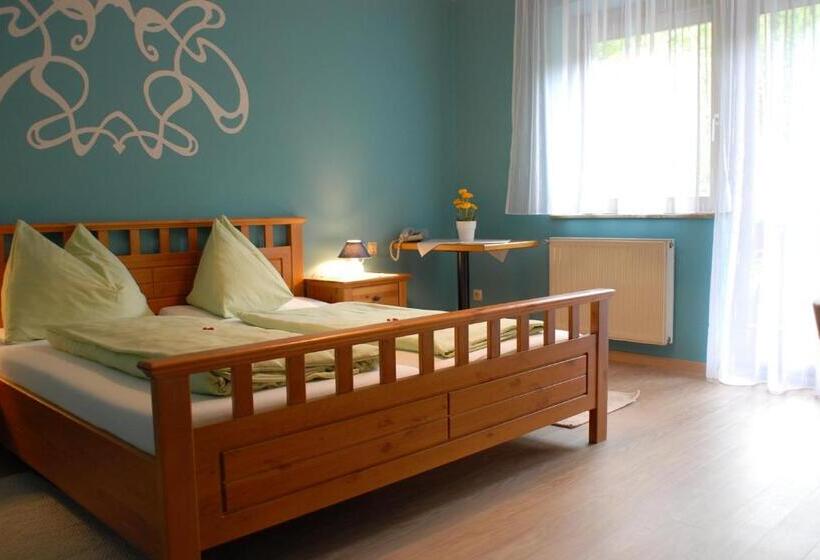 Номер Стандарт с Балконом, Bärnthaler Hotel Garni
