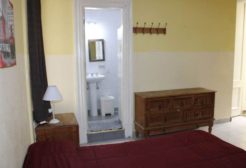 اتاق استاندارد چهار تخته, Mitre Suites