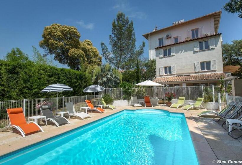 اتاق سوپریور با بالکن, Le Thimothée : Hôtel & Studios