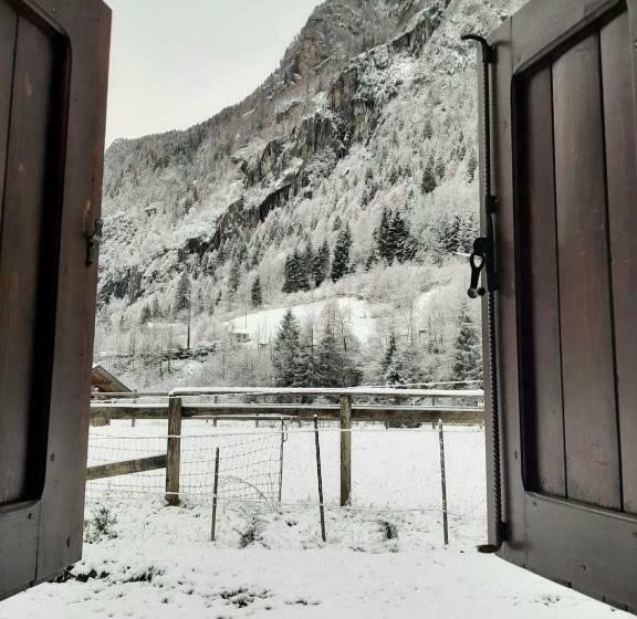 Четырехместный Номер Стандарт, Bed And Breakfast Campo Base