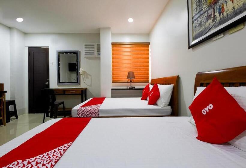 חדר סטנדרט לשלושה, Doña Aurora Condotel