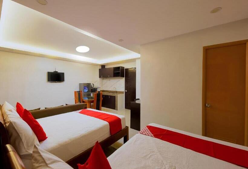 סוויטה משפחתית, Doña Aurora Condotel