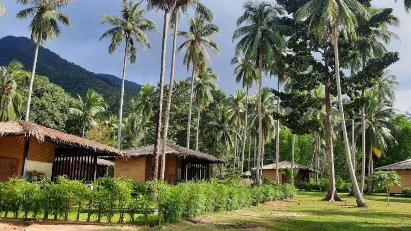 Номер Стандарт Вид на Горы, Suan Residence   Exotic And Contemporary Bungalows With Private Pool