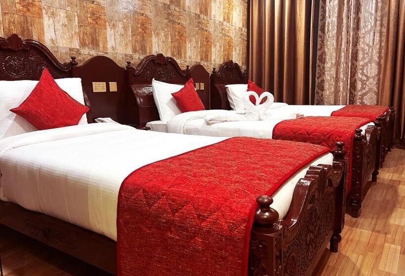 Трехместный Номер Deluxe, Hyders Park  The Luxury