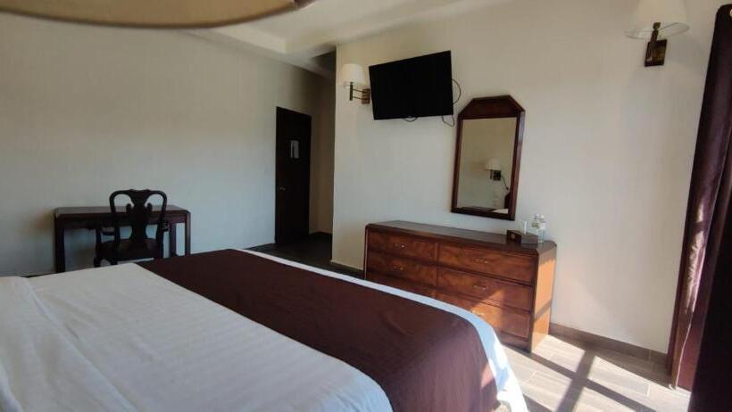 Quarto Estandar, Santa Cecilia La Mora Huasca