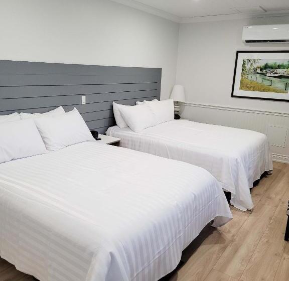 디럭스 룸, Colonial Hotel & Suites