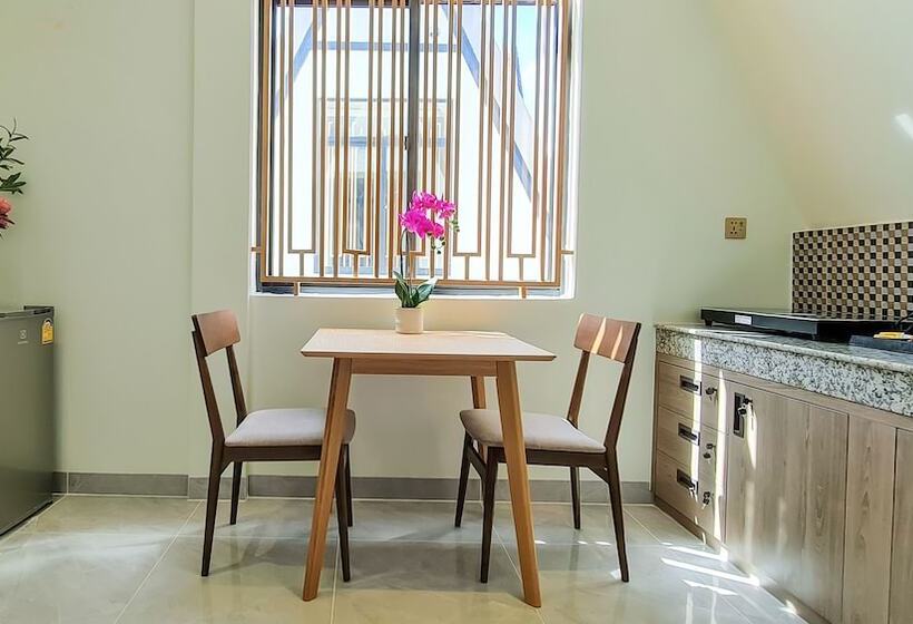 بانگلوی استاندارد, Vakara Hotel Kep