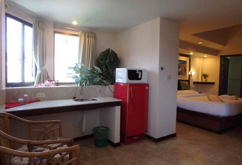 اتاق لوکس, Paradise Inn
